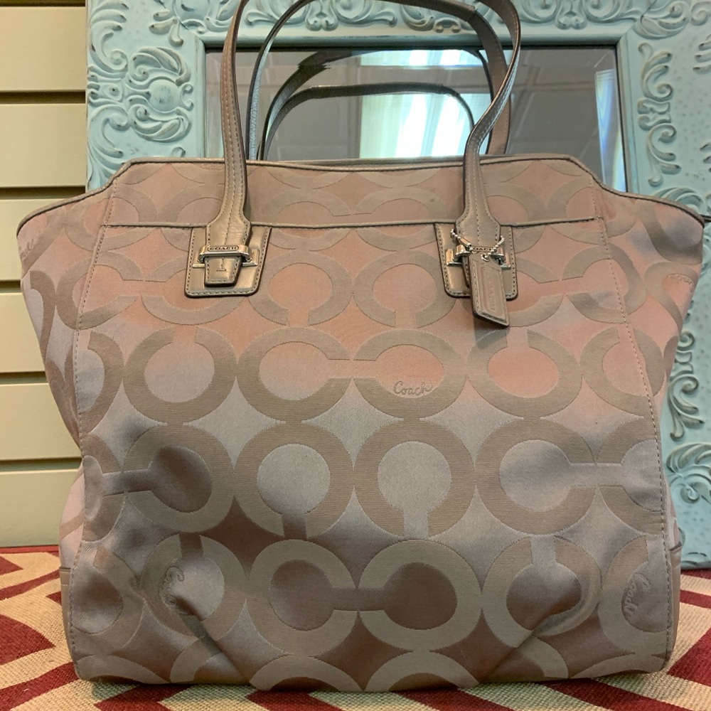 Coach signature style tote